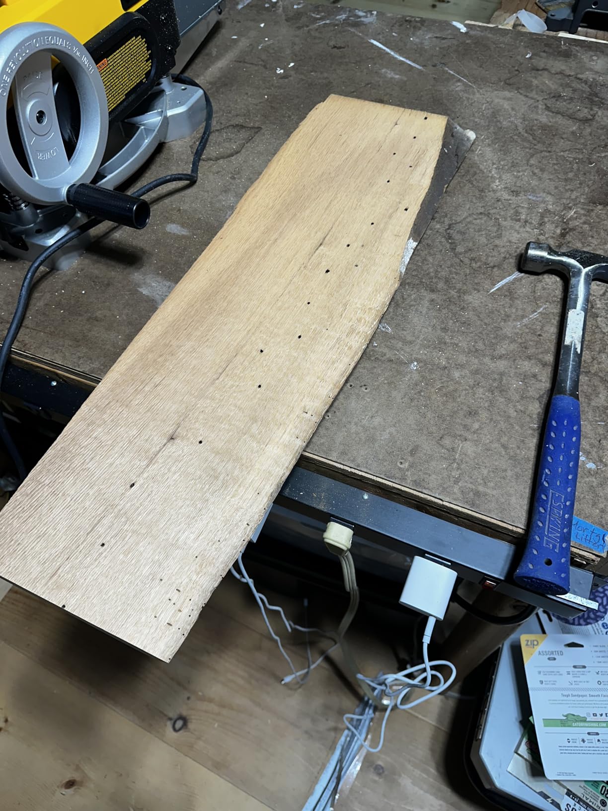 DEWALT Planer, Thickness Planer, 13-Inch, 3 Knife for Larger Cuts, Two Speed 20,000 RPM Motor, Corded (DW735) customer photo 2