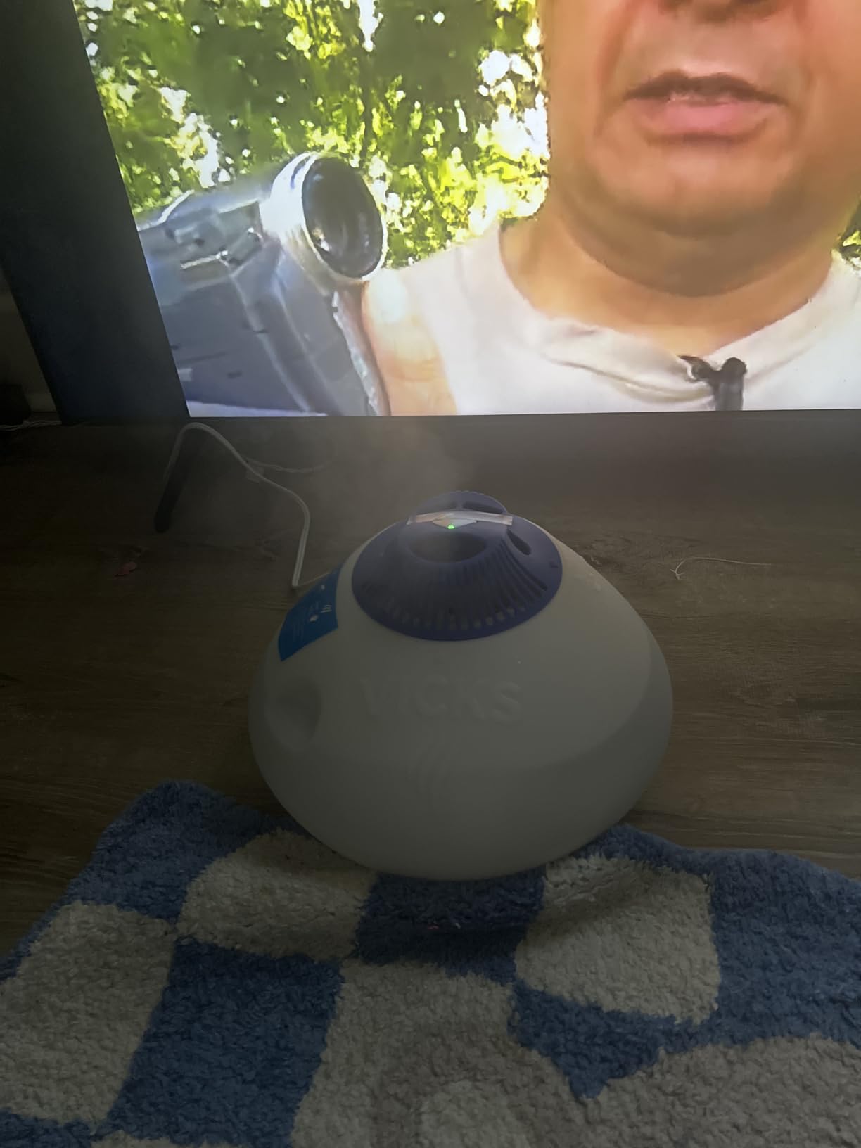 Vicks Warm Steam Vaporizer & Humidifier 1.5 Gallon Tank for Small and Medium Rooms, Night Light, Works with VapoPads and VapoSteam customer photo 1