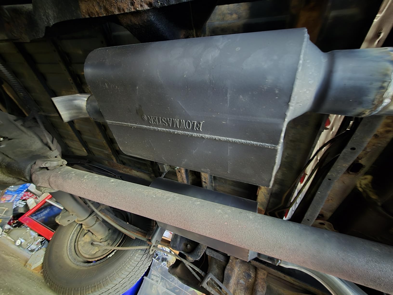 Flowmaster 40 Series Original Chambered Muffler - 2.50