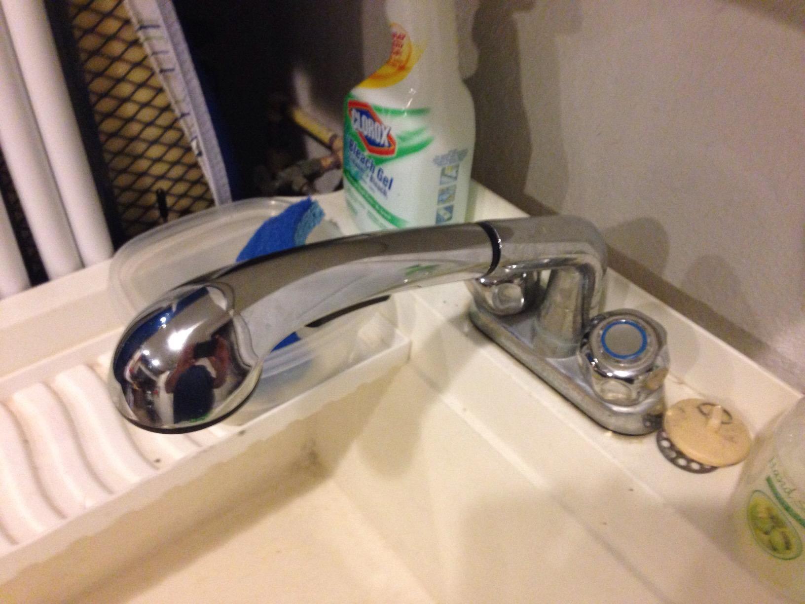 Python No Spill Clean and Fill Aquarium Maintenance System, Gravel Cleaner and Water Changer, 25 Foot customer photo 1