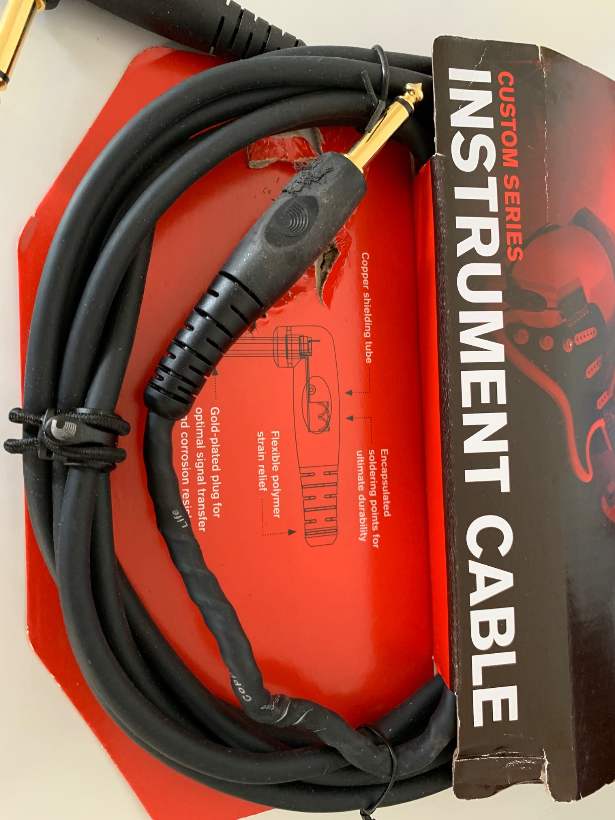D'Addario Guitar Cable - Guitar Lead - Shielded Ends - 1/4 Inch Male to 1/4 Inch Male - Custom Series - 10 Feet/3.05 Meters - Straight End/Right Angle - 1 Pack customer photo 2