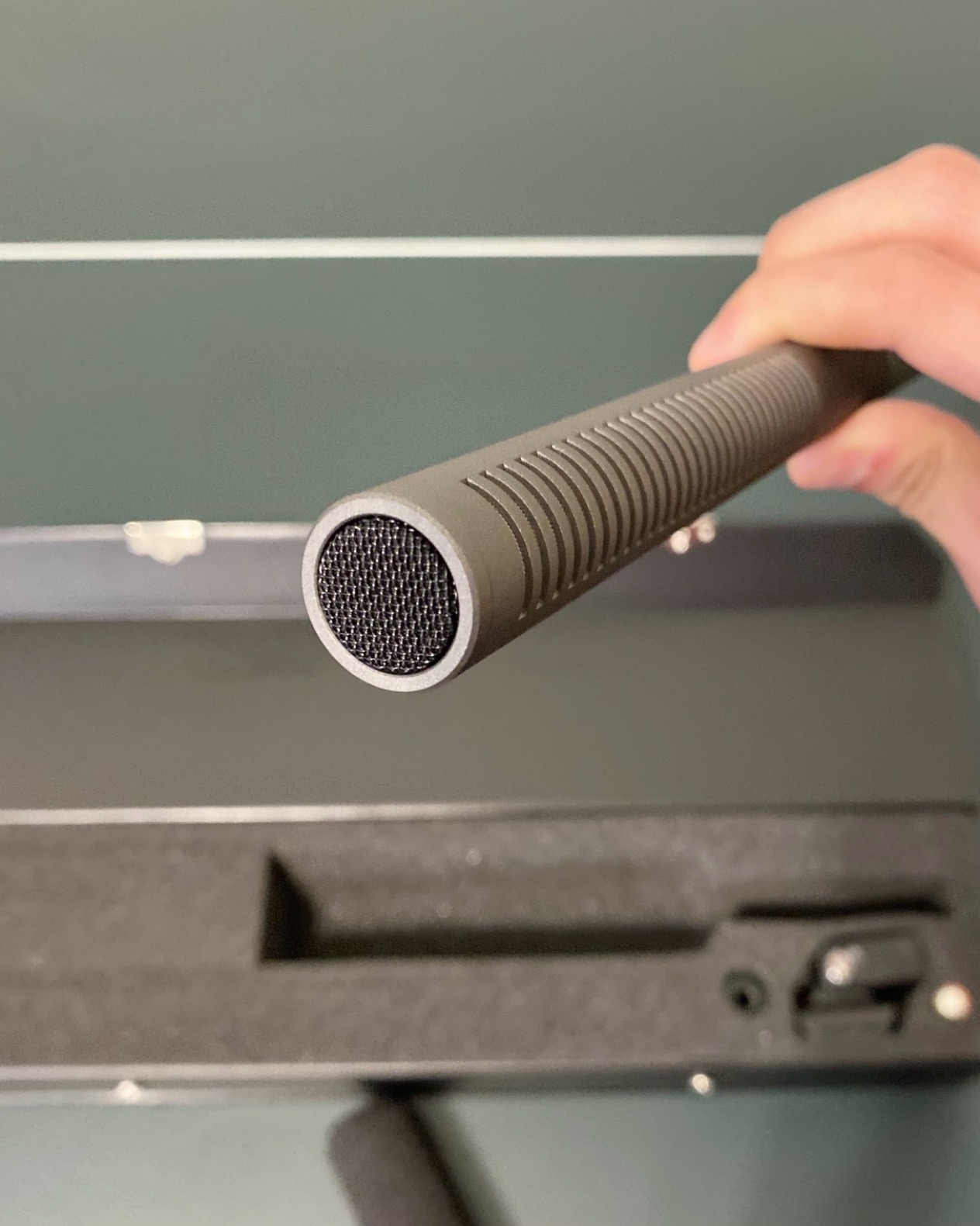 Audio-Technica AT897 Line/Gradient Shotgun Condenser Microphone customer photo 2