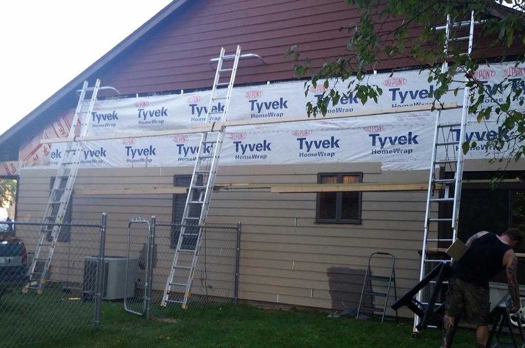 Guardian Fall Protection 2420 Two-Rung Short Body Ladder Jack, Silver customer photo 1