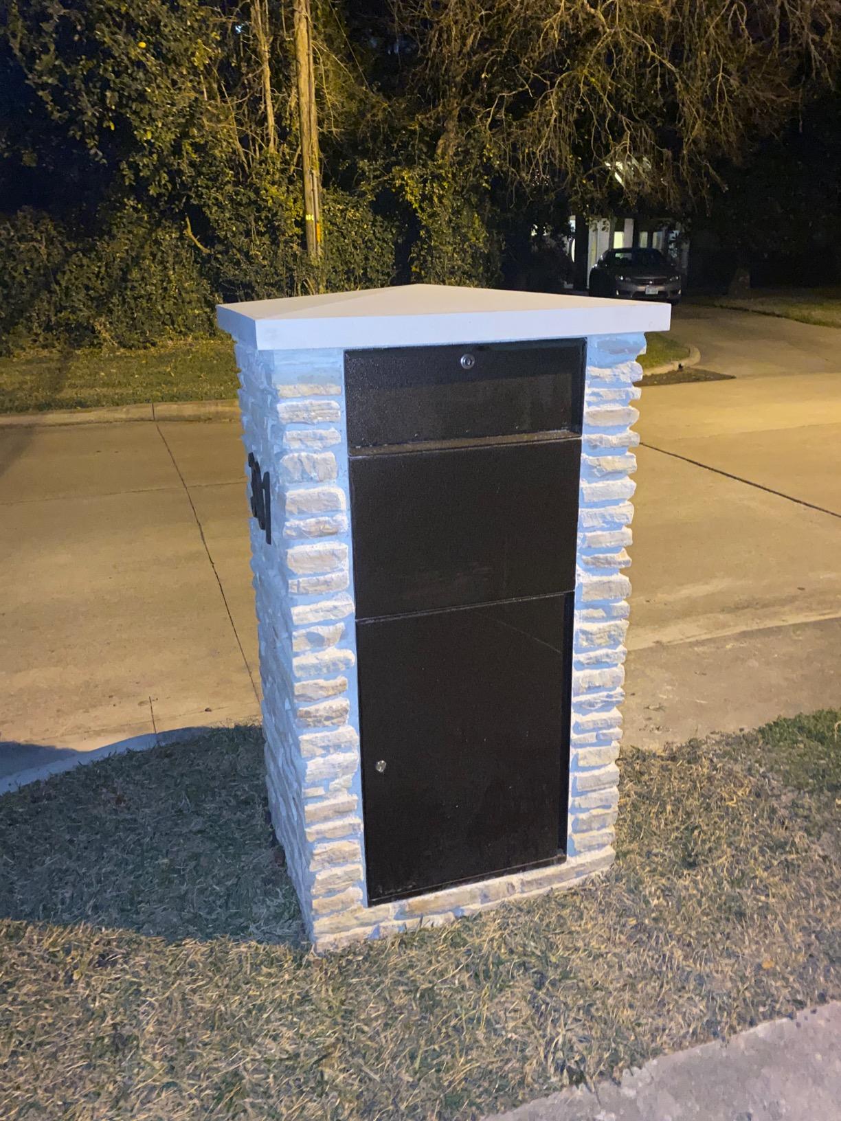 dVault Full Service Vault DVCS0015 Secure Curbside Mailbox/Package Drop with Locking Letterbox (Black) customer photo 2