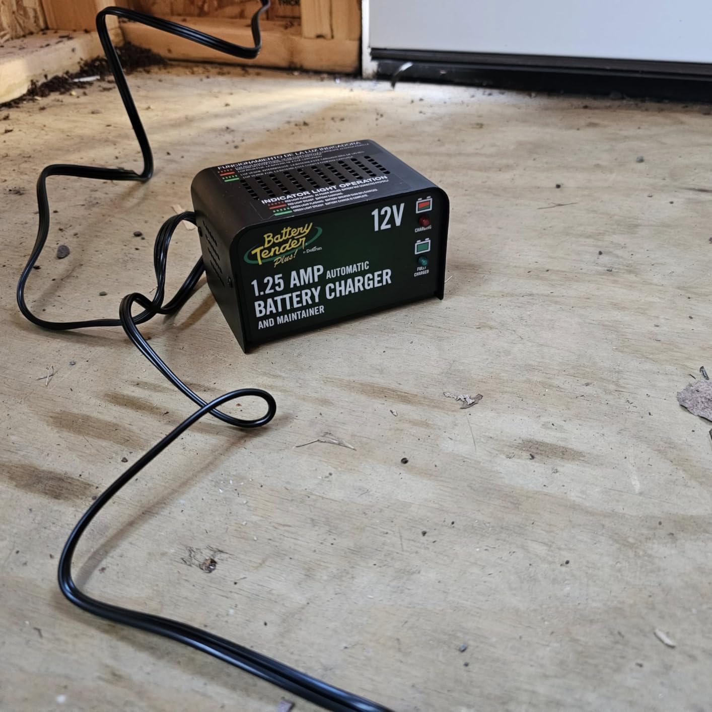 Battery Tender Plus 12V 1.25 AMP Car & Motorcycle Battery Charger and Maintainer, Float Charge for Automotive, and ATVs - Smarter Than a Trickle Charger customer photo 2