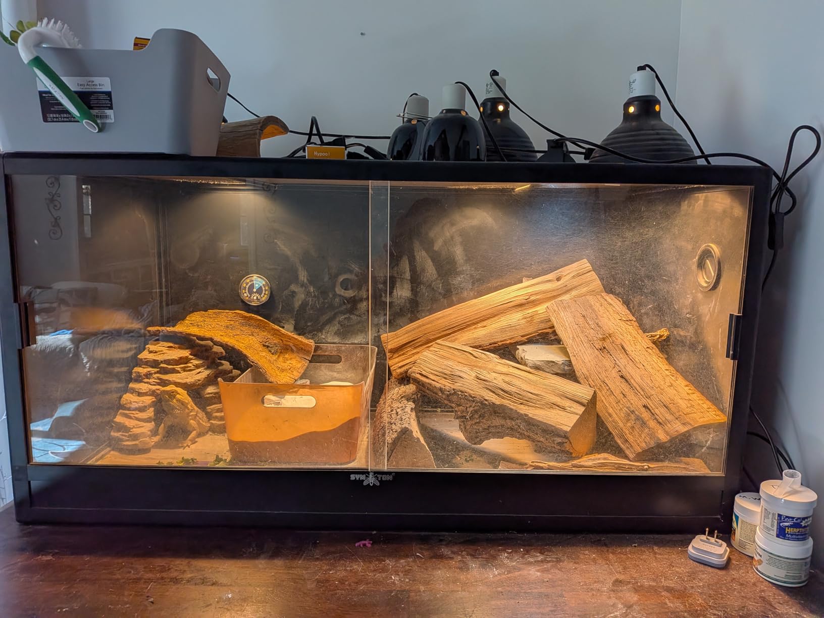 Fluker's Incandescent Basking Spotlight Bulbs for Reptiles Tanks, Reptile Heat Lamp Bulbs for Infrared Light, 100-Watt customer photo 1