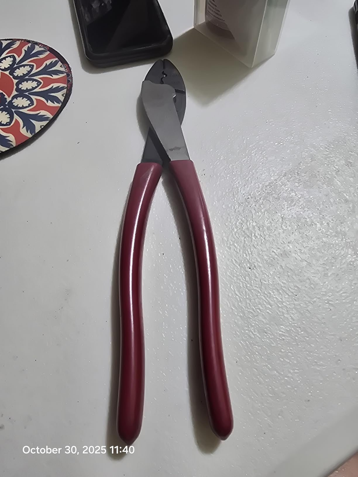 Klein Tools 1005 Cutting/Crimping Tool, Made in USA, Cutter/Crimper for 10-22 AWG Terminals and Connectors, Crimper for Insulated and Non-Insulated Terminals customer photo 1