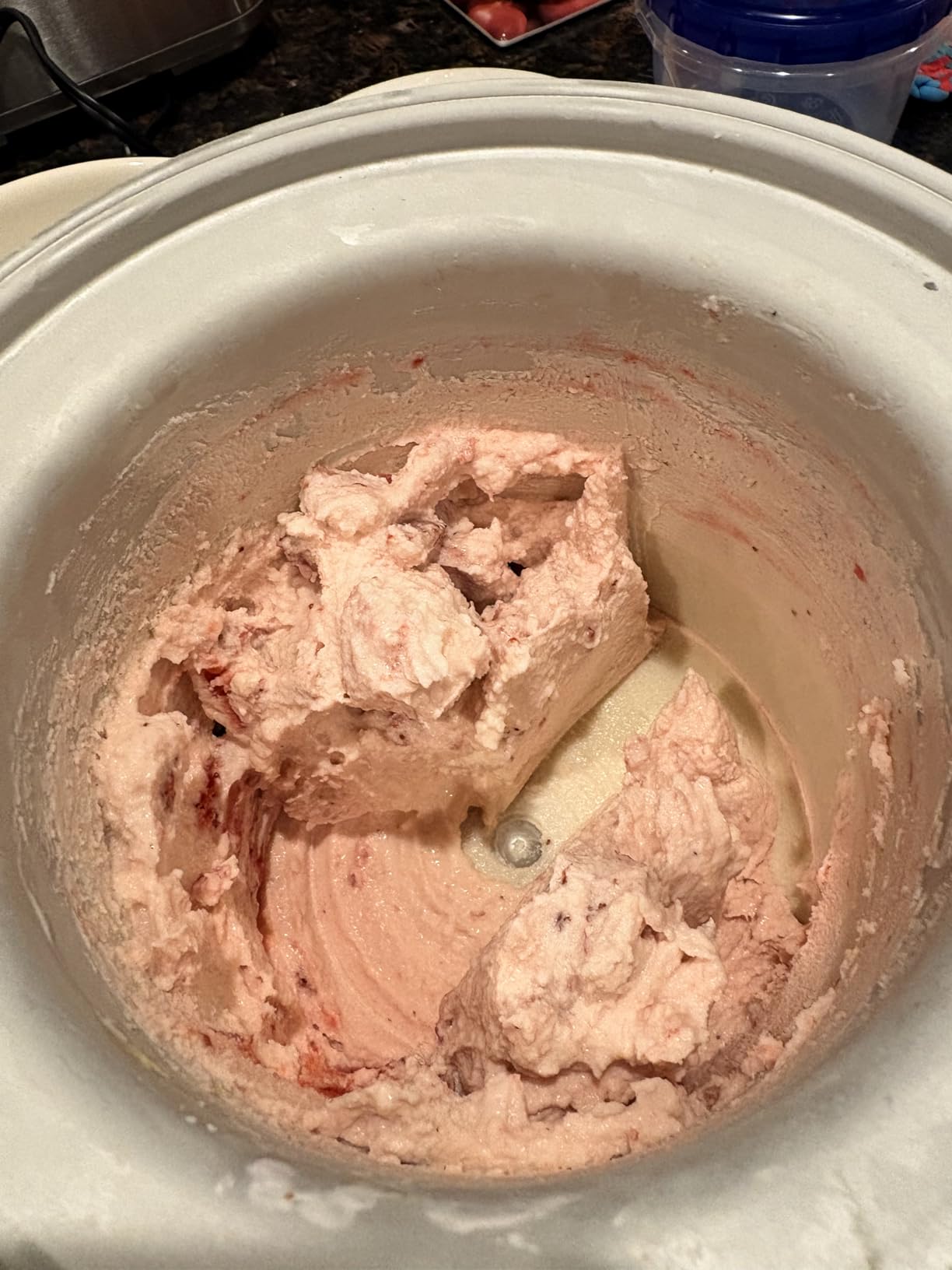 Cuisinart Ice Cream Maker Machine, 2-Quart Ice Cream, Sorbet and Frozen Yogurt Machine, Fully Automatic Double-Insulated Freezer Bowl Makes Frozen Desserts in Under 30 Minutes, ICE30BCP1, Silver customer photo 1