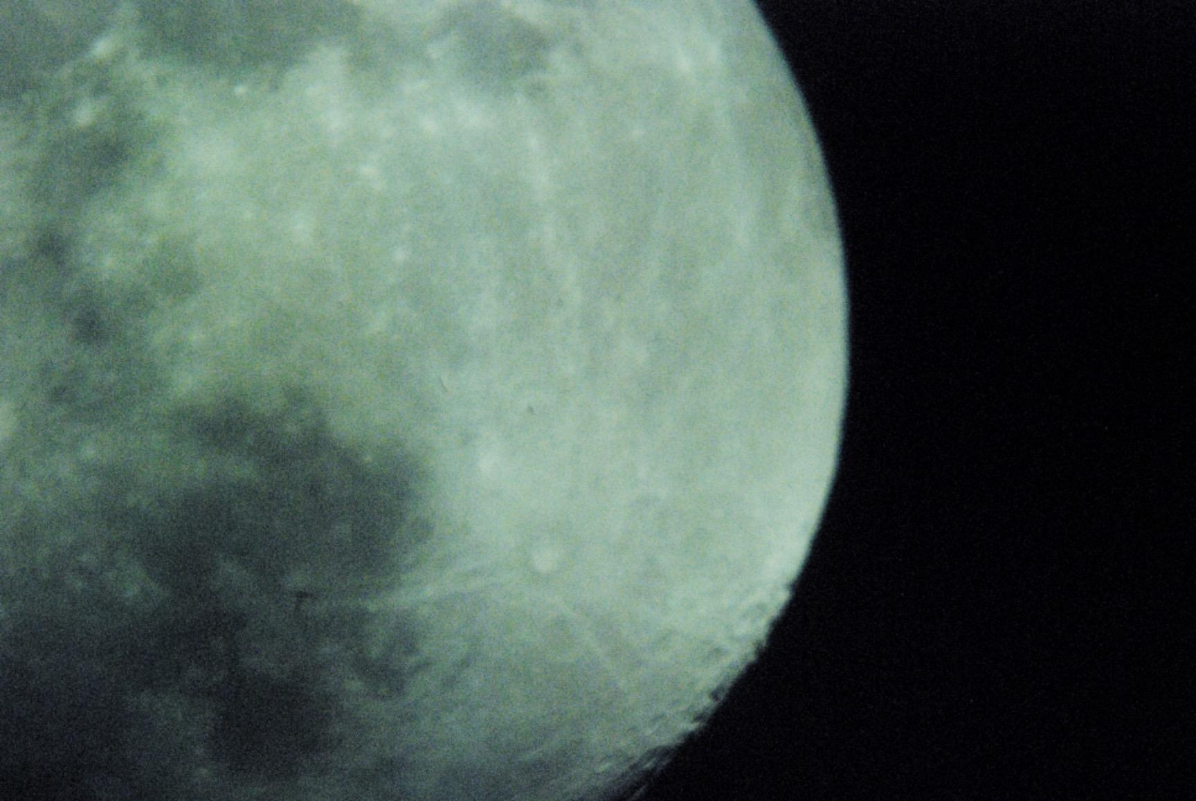 Celestron - PowerSeeker 127EQ Telescope - Manual German Equatorial Telescope for Beginners - Compact and Portable - Bonus Astronomy Software Package - 127mm Aperture customer photo 2