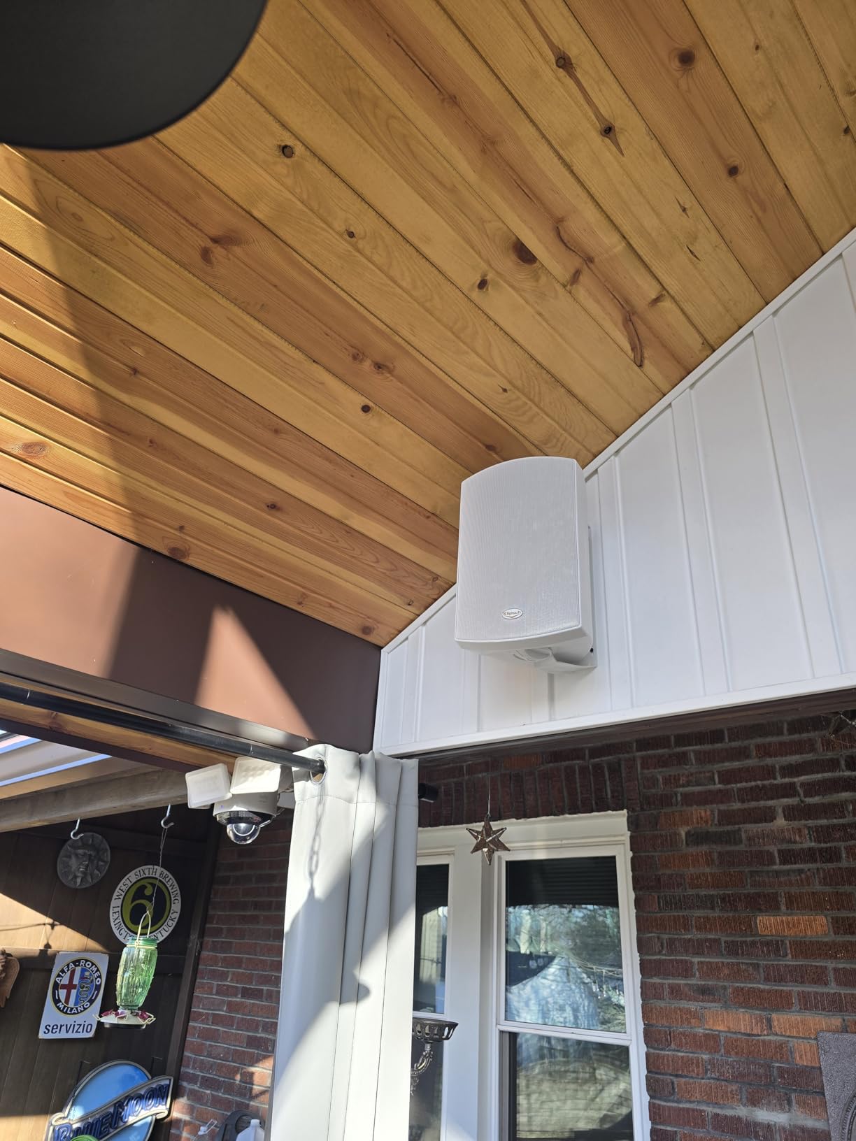 Klipsch AW-650 Indoor/Outdoor Speaker (White, Pair) - Premium All-Weather customer photo 1