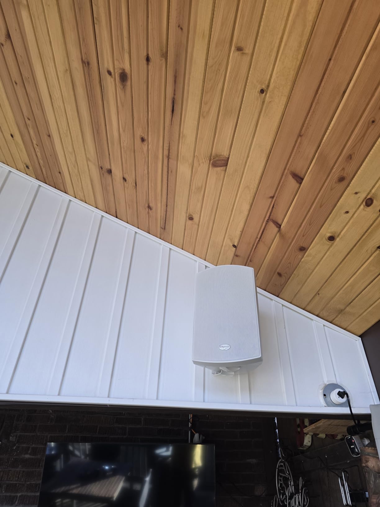 Klipsch AW-650 Indoor/Outdoor Speaker (White, Pair) - Premium All-Weather customer photo 2