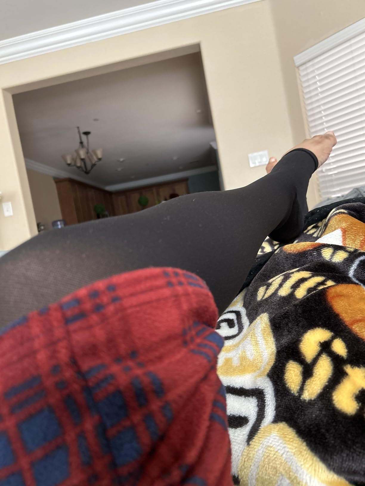 Truform 20-30 mmHg Compression Stockings for Men and Women, Thigh High Length, Dot-Top, Open Toe, Black, Medium customer photo 2