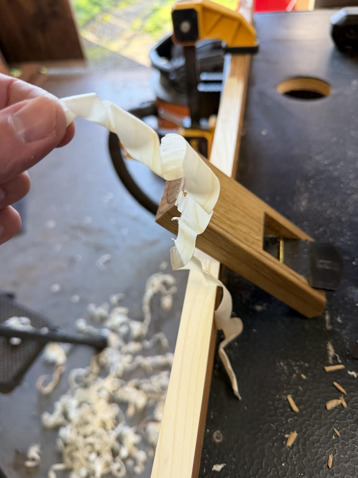 KAKURI Japanese Hand Plane 42mm for Woodworking, KANNA Block Plane Small Hand Planer Tool for Wood Chamfering and Smoothing, 5.9 x 2.1 x 1.6 inches, ECO Oak Body, Made in JAPAN customer photo 1