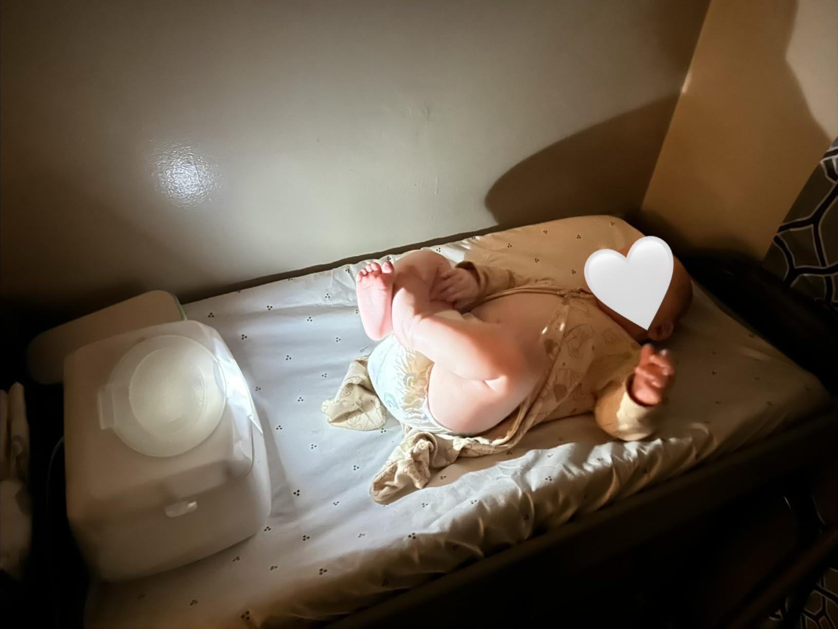 Munchkin Warm Glow Baby Wipe Warmer with Nightlight, Baby Wipes Warmer Dispenser for Newborn Diaper Changes, Holds 100 Wipes, White customer photo 2