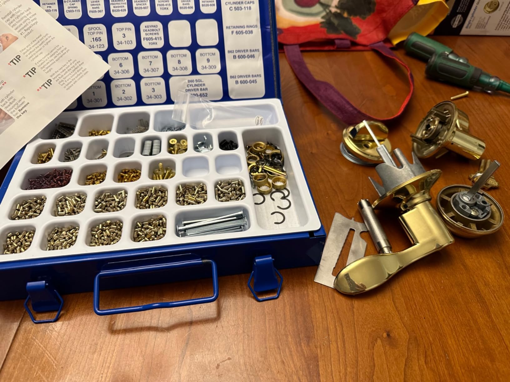 Schlage Color 40-132 Retail Keying Kit with Seal-Tight Metal Box customer photo 2