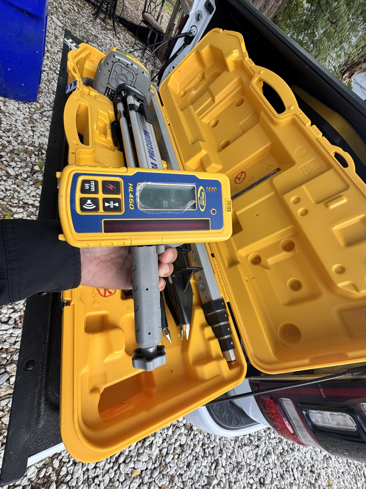 Spectra Precision LL300N-2 Self-Leveling Rotary Laser Kit with Tripod customer photo 2