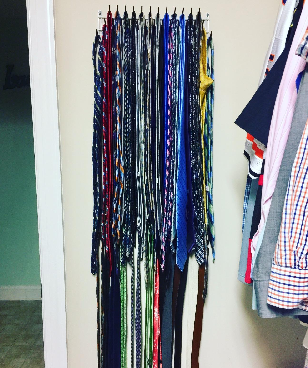 ClosetMaid Epoxy coated steel 8051 Tie and Belt Rack, White, 3.5 customer photo 1