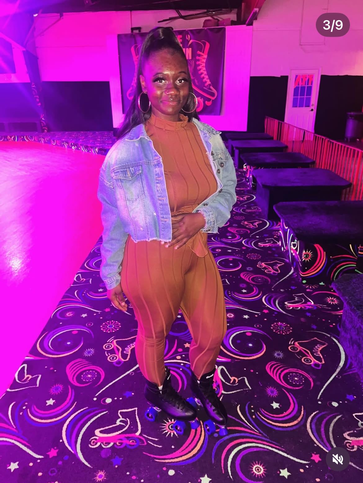 Chicago Skates Classic Quad Roller Skates for Women & Men - Durable & Top Performance, Adjustable High-Top Boots for Safe Indoor/Outdoor Roller Derby-60mm PU Wheels & Semi-Precision Bearings customer photo 1