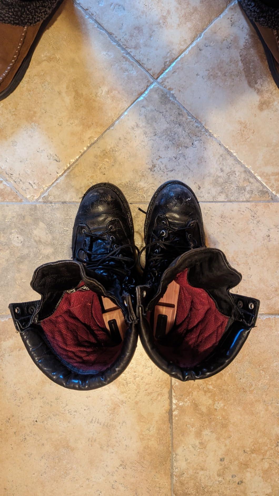 Allen Edmonds Men's Combination Cedar Wood Shoe Tree customer photo 1