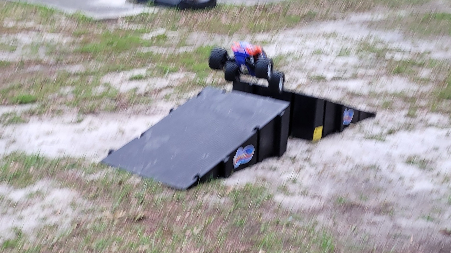 Landwave Skateboard Ramp 2-Pack customer photo 2