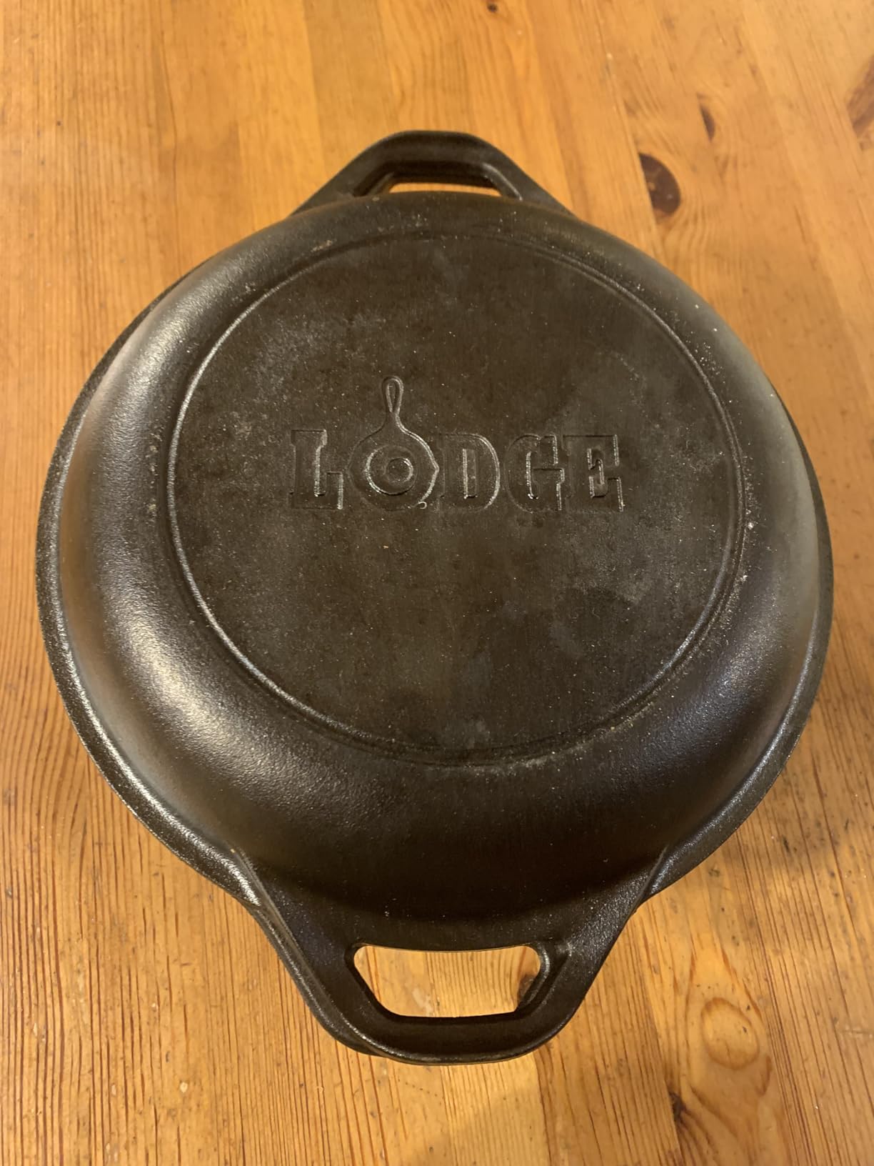 Lodge 5 Quart Cast Iron Double Dutch Oven - Pre-Seasoned - Lid Converts to 10.25 Skillet customer photo 2