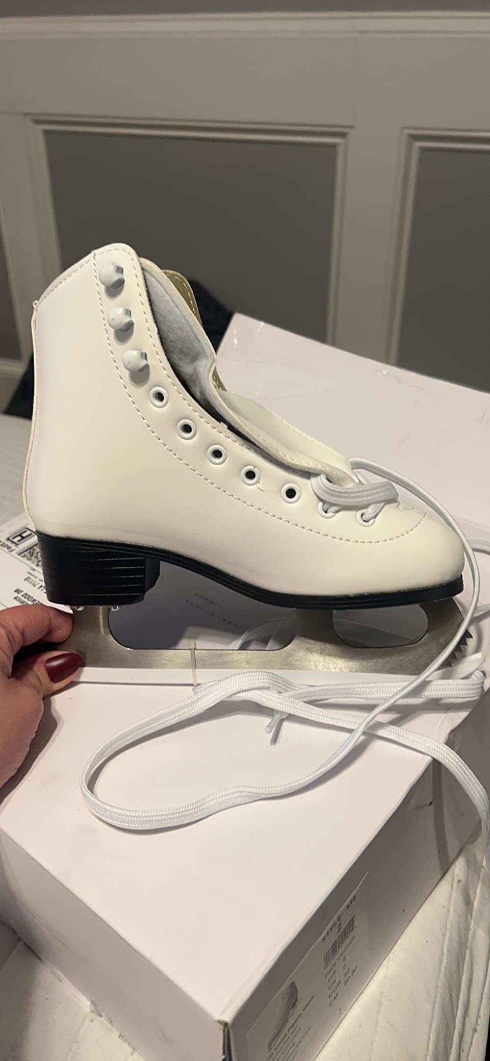 American Athletic Tricot Lined Ice Skates for Girls - Recreational Kids Figure Skates with Ankle Support, Padded Liner, Stainless Steel Blades - Suitable for Indoor & Outdoor Ice Skating customer photo 2