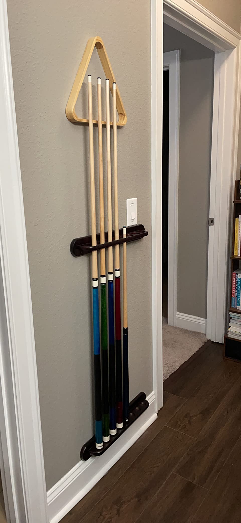 Viper 2-Piece Traditional Wall Mounted Solid Oak Billiard/Pool Cue Rack, Holds 8 Cues customer photo 1