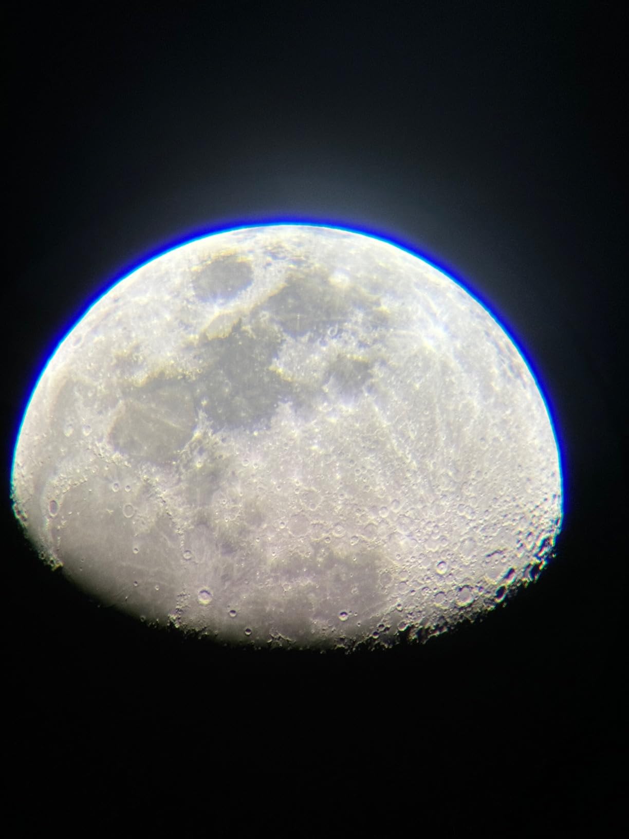 Celestron - AstroMaster 70AZ Telescope - Refractor Telescope - Fully-Coated Glass Optics - Adjustable-Height Tripod - Bonus Astronomy Software Package customer photo 2