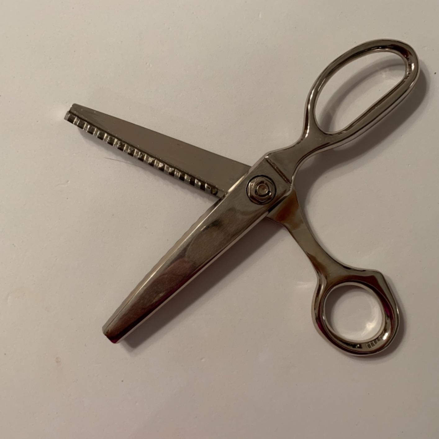 Fiskars Gingher 7.5 Inch Pinking Shears customer photo 1