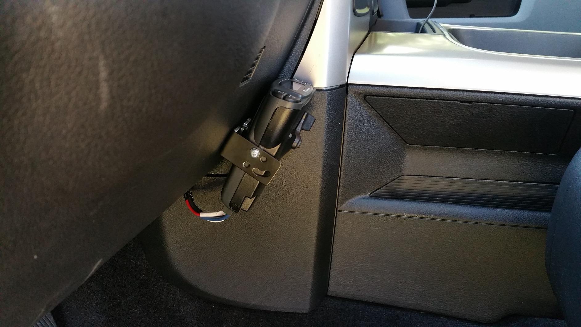 Tekonsha 90195 Prodigy P3 Proportional Brake Controller for Trailers with 1-4 Axles, Compatible with Ford, GM, Chevy, Dodge, RAM, Toyota, Jeep. Wiring harness sold separately. customer photo 2