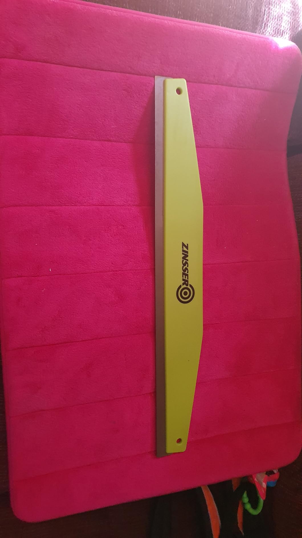 Rust-Oleum Zinsser 98018 Multi-Purpose Straight Edge Tool Paint Guide, 23-Inch customer photo 1