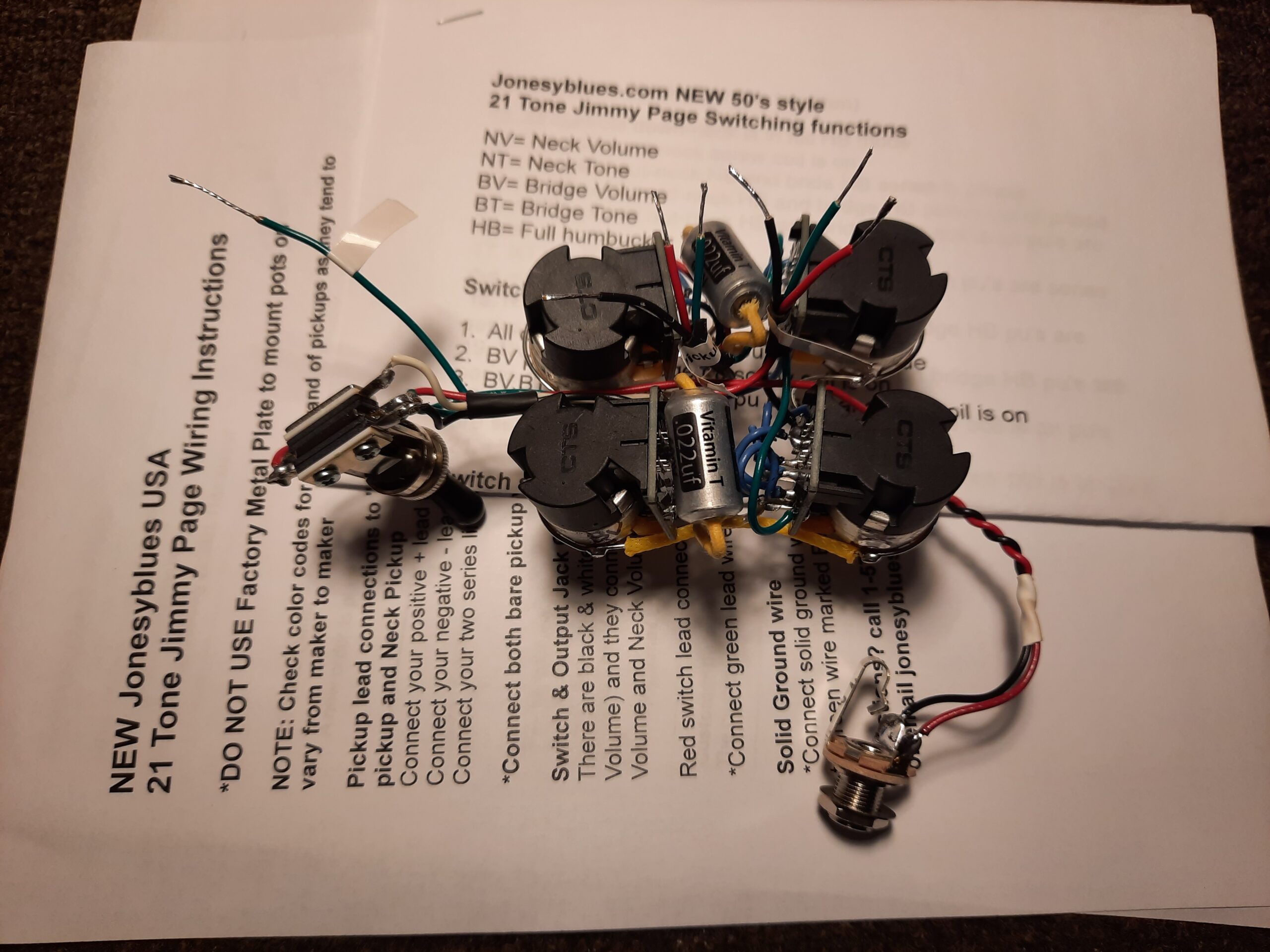 Klein Tools 11057 Wire Cutter/Stripper, Made in USA, Heavy Duty Cutter for 20-30 AWG Solid and 22-32 AWG Stranded Wire customer photo 1
