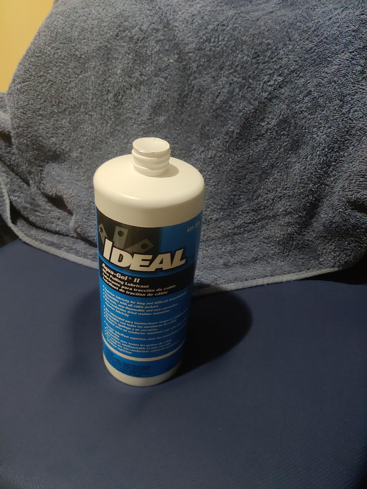 Ideal Electrical 31-378 Aqua-Gel II Electrical Pulling Lubricant - 1-Quart Squeeze Bottle, Blue, 32 Fl Oz customer photo 2