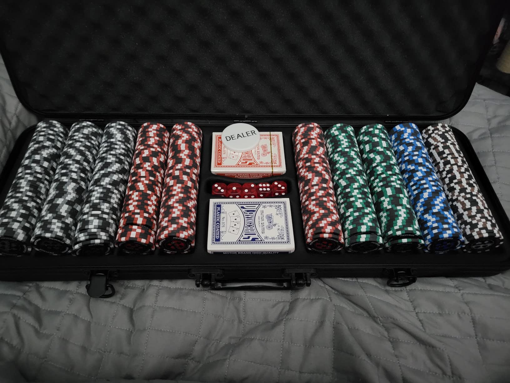 Pro Poker Chips, Poker Set - 13.5g 500 Piece Casino Clay Poker Chips with Denomination Numbers for Texas Holdem - New Upgraded Poker Chip Case customer photo 1