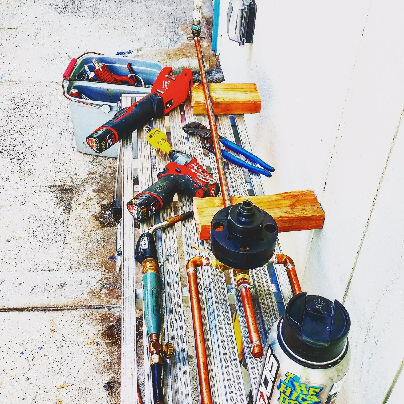 Milwaukee M12 Cordless Lithium Ion 500 RPM Copper Pipe and Tubing Cutter 2471-20 customer photo 1