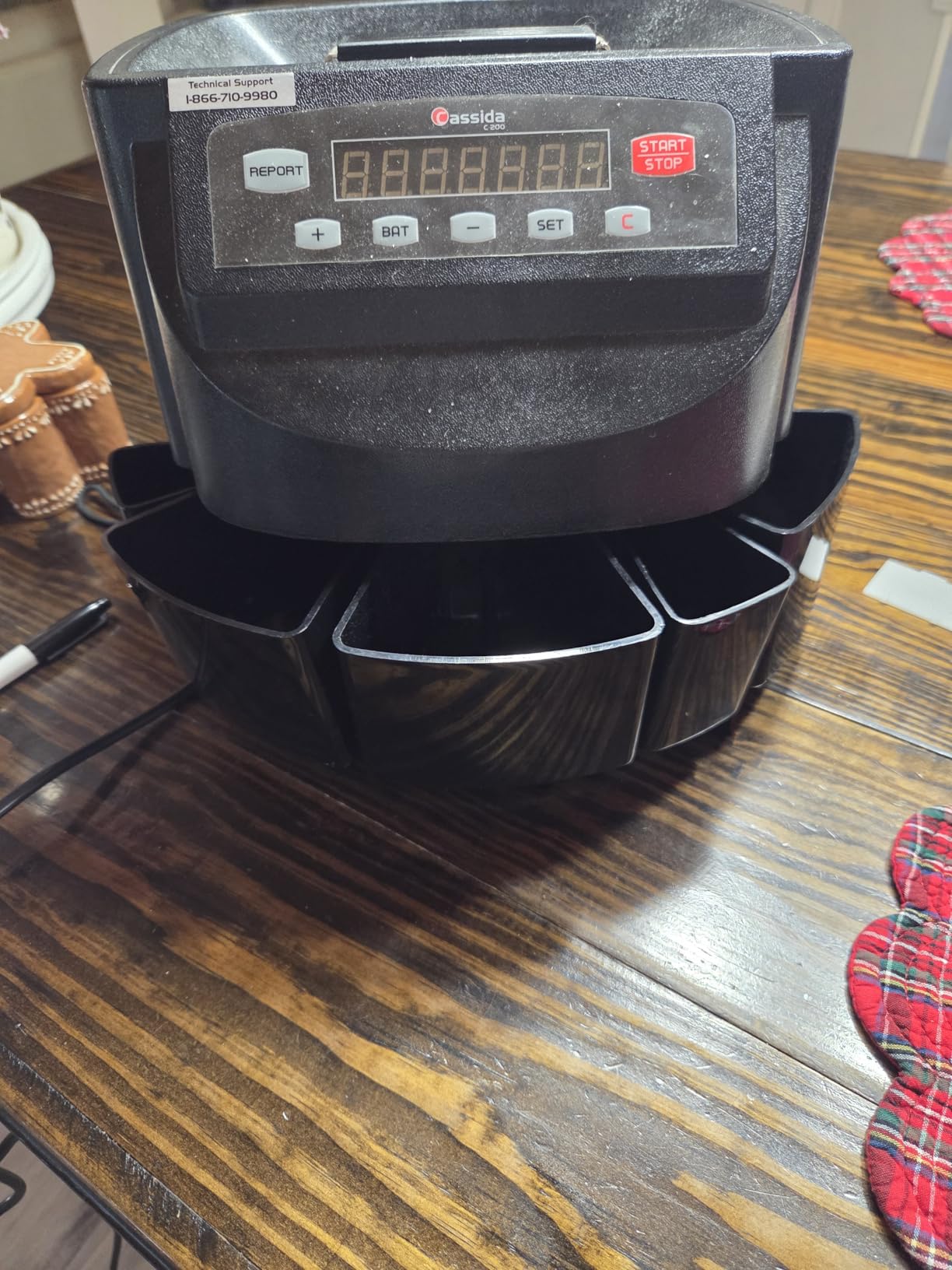 Cassida C100 Electronic Coin Sorter/Counter, Countable coins 1c, 5c, 10c, 25c, 250 coins/min, 110 VAC customer photo 1