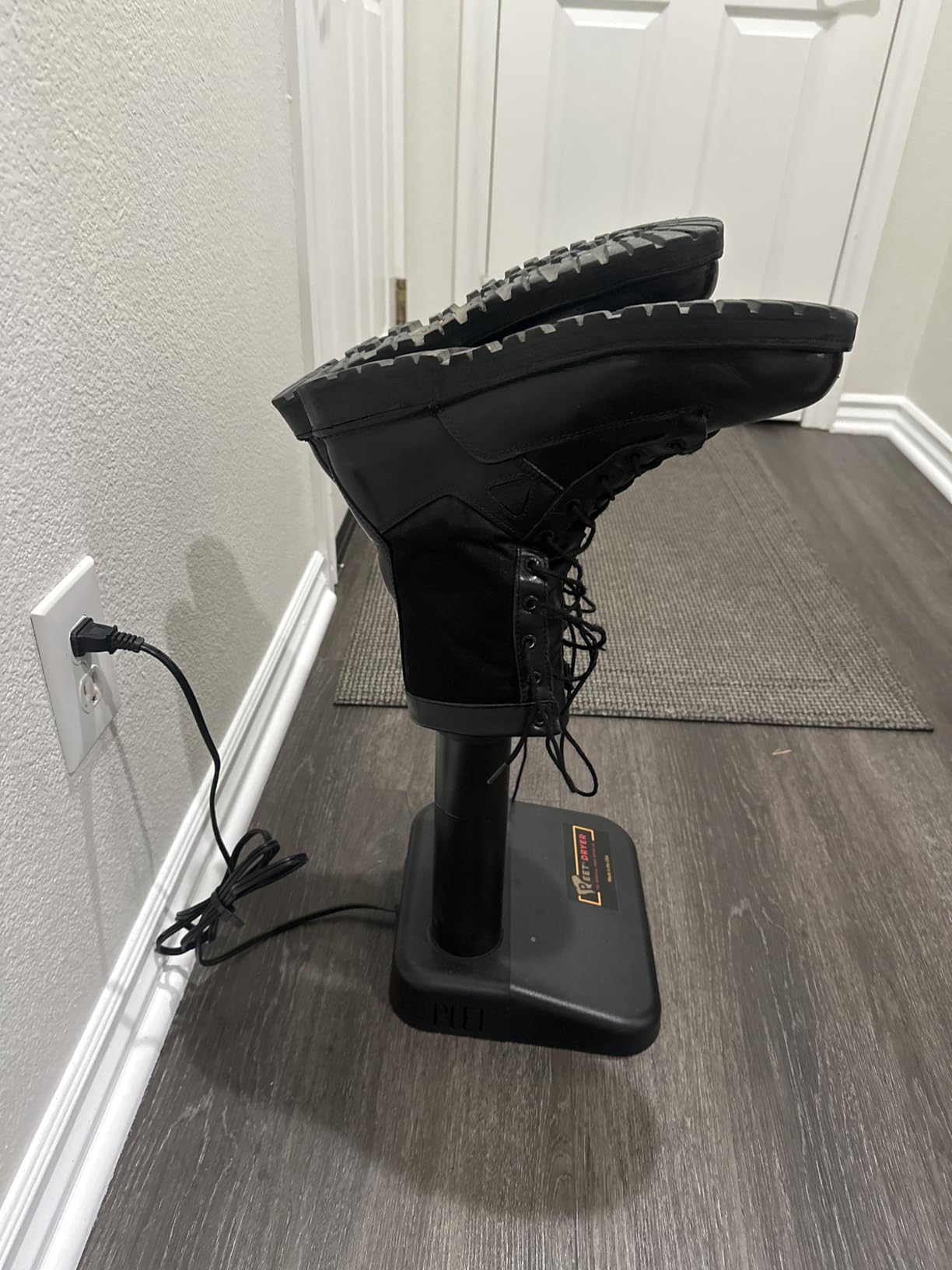 PEET Original Dryer, Electric Shoe Dryer, Effective Drying for Work Boots & Outdoor Gear, Athletic Gear, Portable, Silent & Energy-Efficient, Made in USA customer photo 2