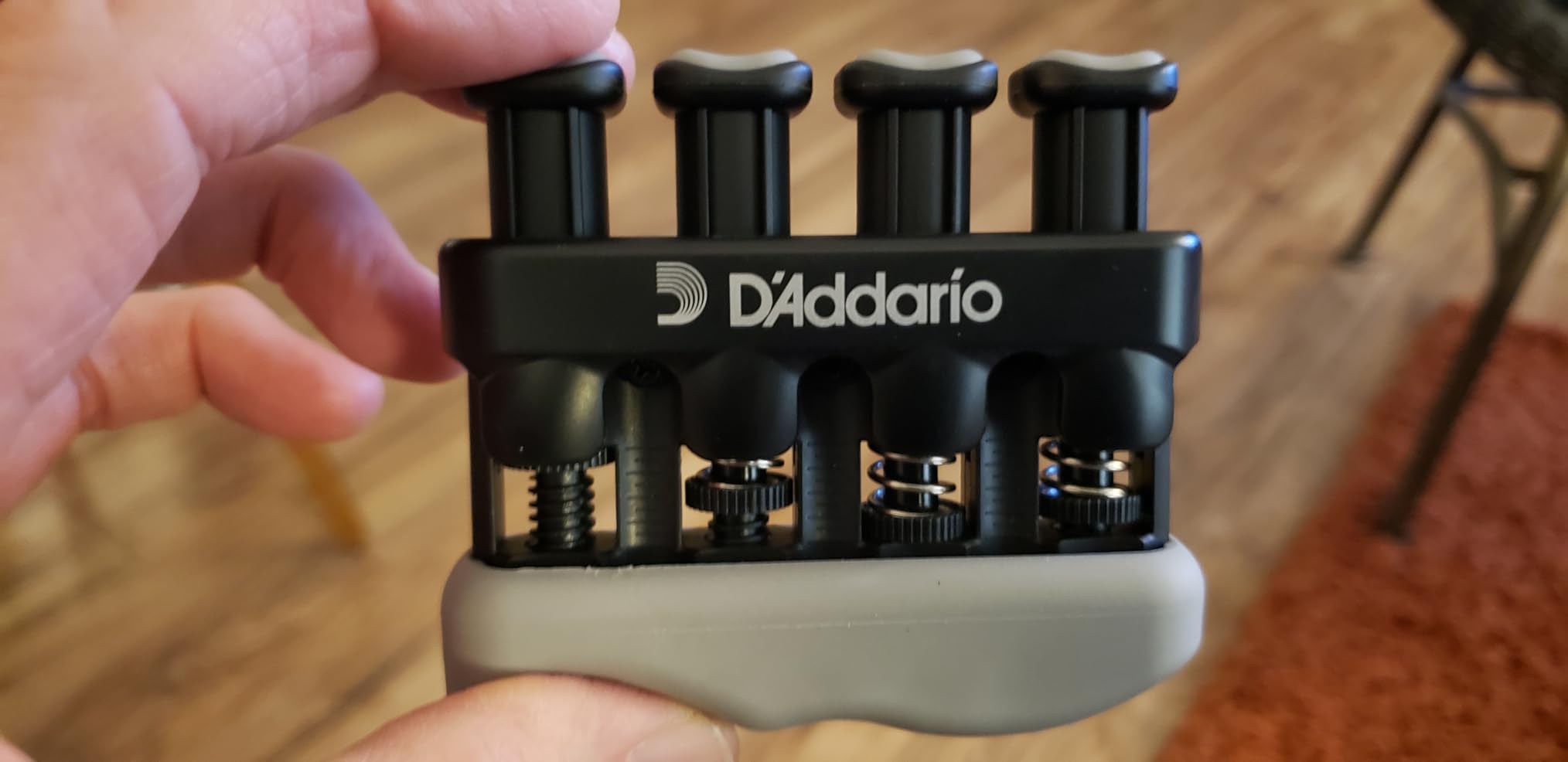 D'Addario Varigrip Hand Exerciser - Improve Dexterity and Strength in Fingers, Hands, Forearms - Adjust Tension Per Finger - Simulated Strings Help Develop Calluses - Comfortable Conditioning customer photo 1