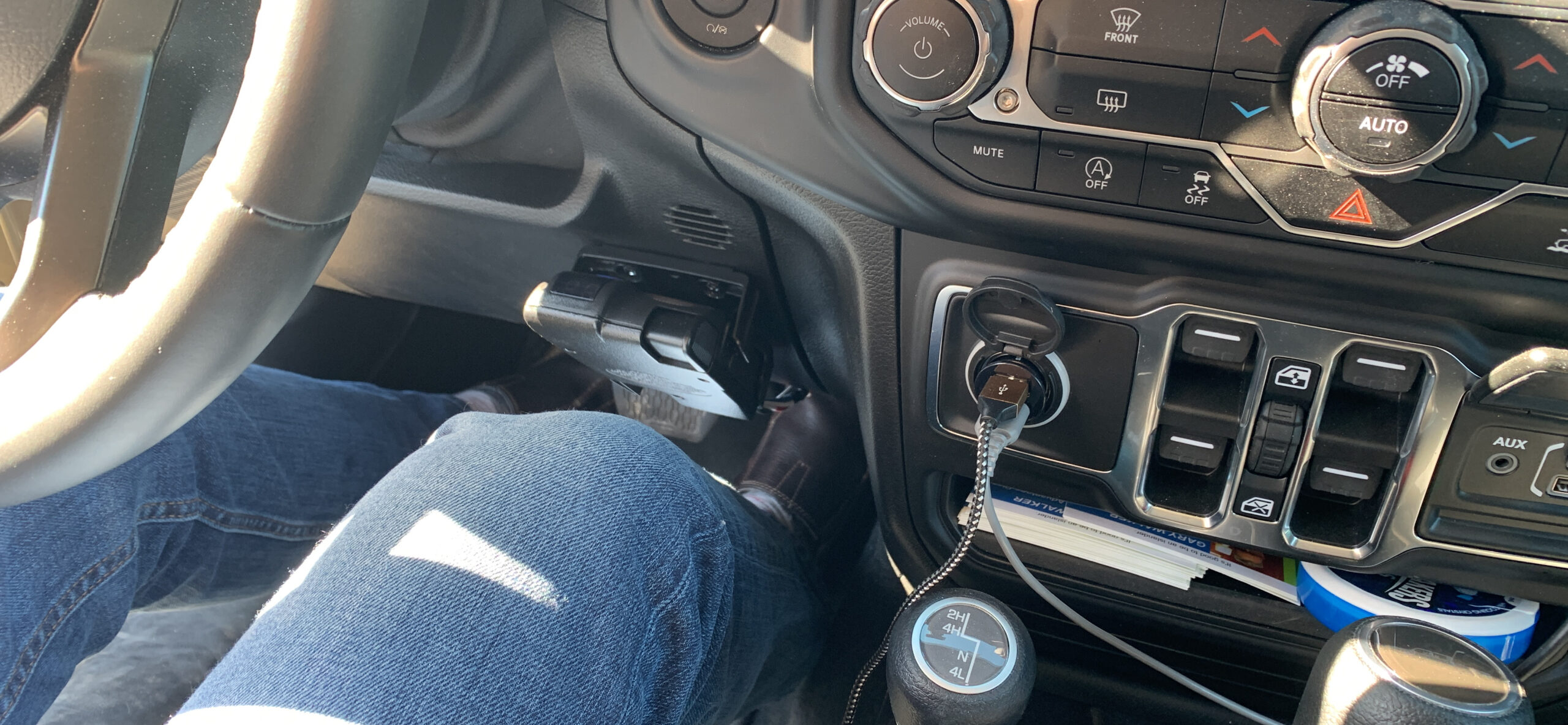 Tekonsha 90160 Primus IQ, Proportional Brake Controller for Trailers with 1-3 Axles, compatible with Ford, GM, Chevy, Dodge, RAM, Toyota, Jeep. Wiring Harness Sold Separately. customer photo 2