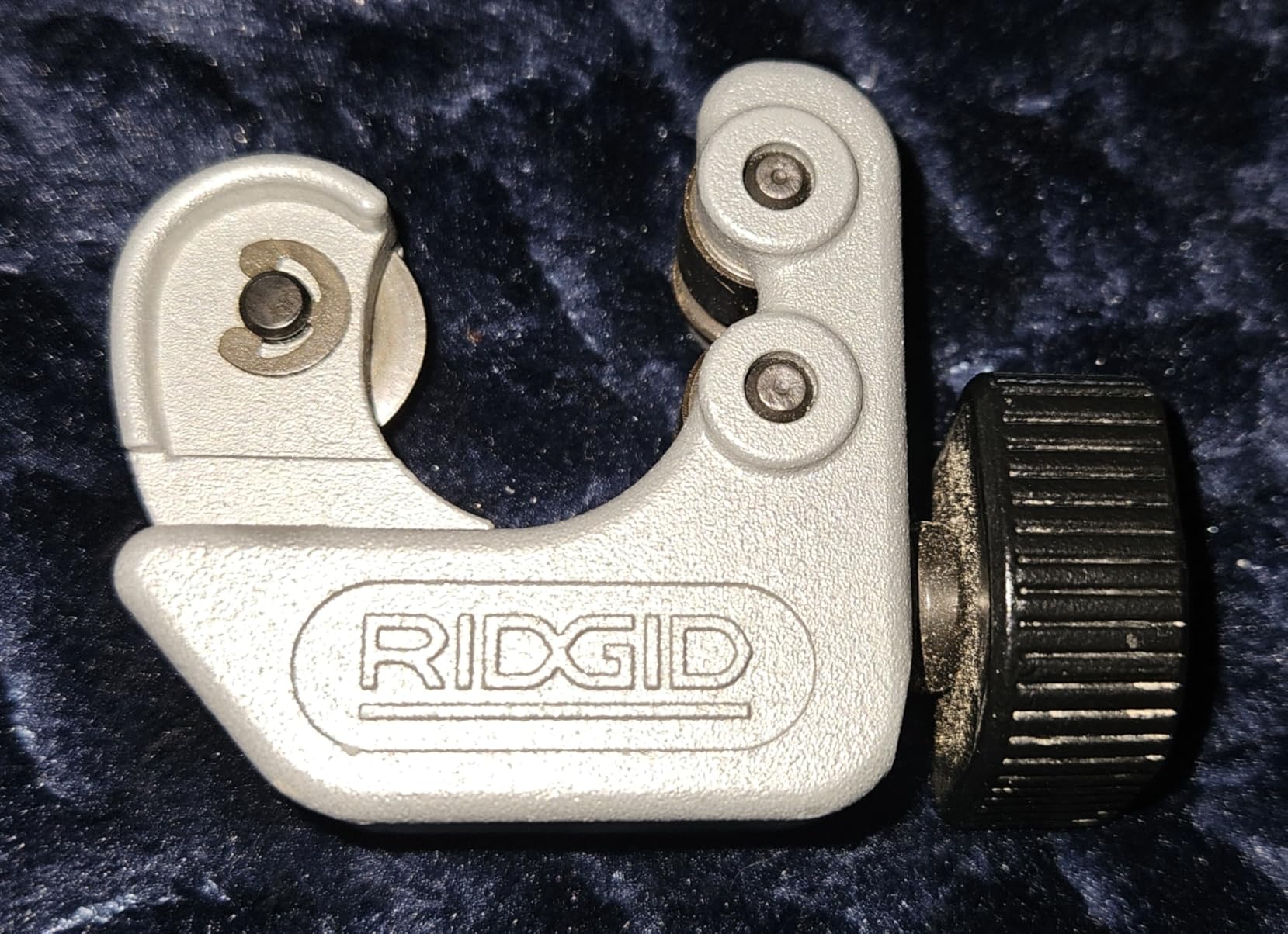 Ridgid - CC247 RIDGID 40617 Model 101 Close Quarters Tubing Cutter, 1/4-inch to 1-1/8-inch Tube Cutter customer photo 2
