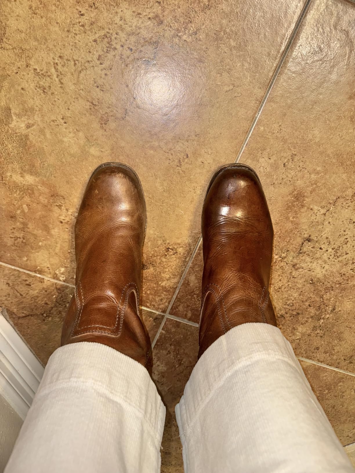 Chemical Guys Leather Cleaner and Conditioner Kit - Car Cleaner and Conditioner, Safely Cleans & Conditions Leather Car Interiors, Furniture, Shoes, Boots, Bags, Apparel & More, 2 Bottles (16 oz Each) customer photo 1