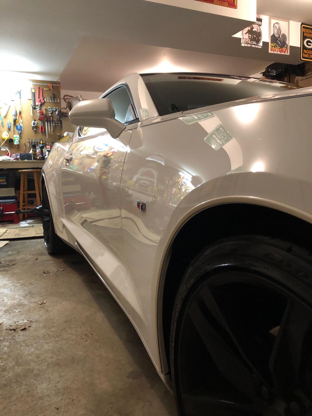 Chemical Guys VSS One-Step Scratch and Swirl Remover - Compound and Polish for Restoring Gloss to Paint, Car Scratch Remover, Works on Cars, Trucks, SUVs, Motorcycles, RVs & More - 16 oz customer photo 1