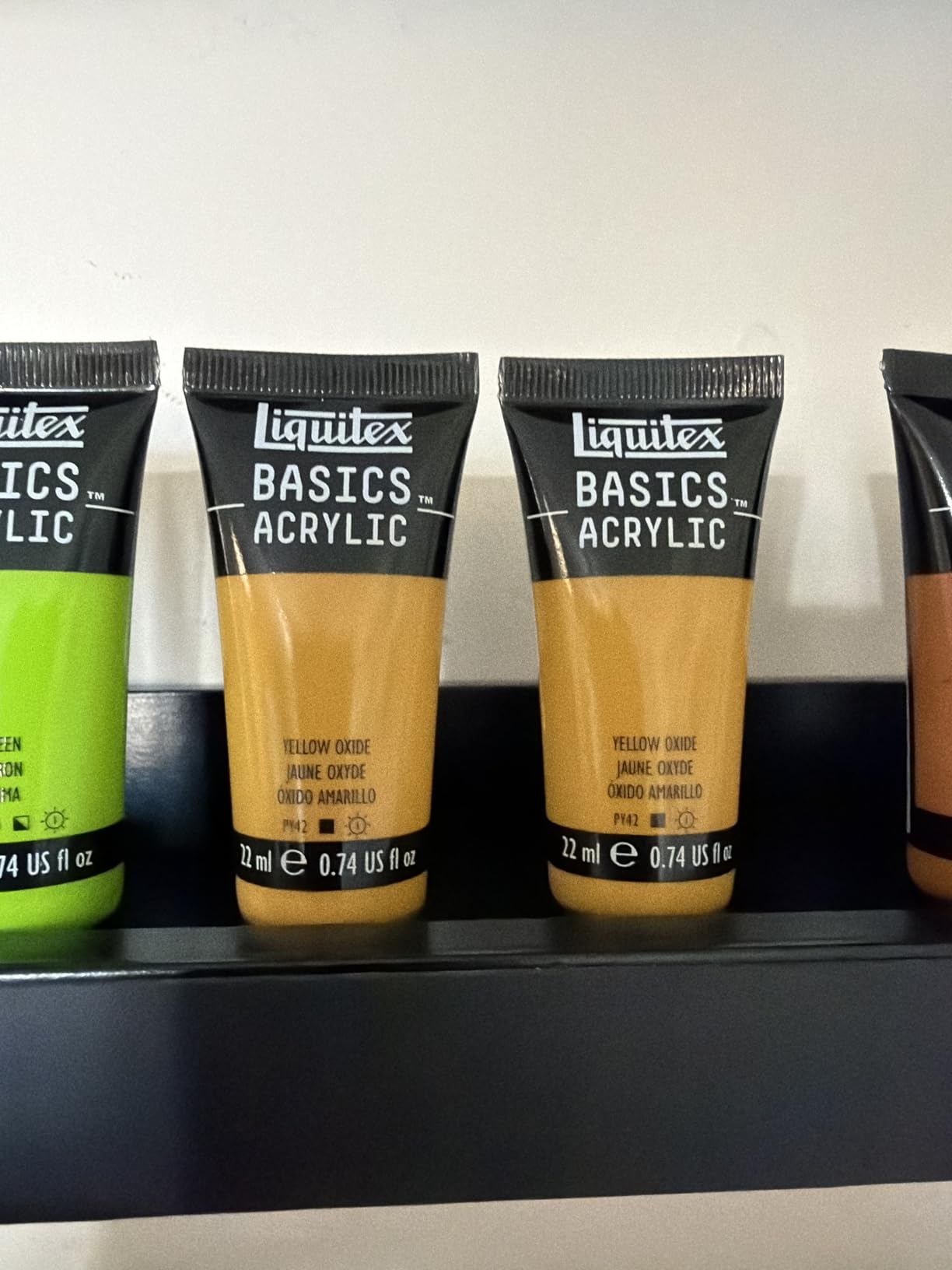 Liquitex BASICS Acrylic Paint Set, 6 x 22ml (0.74-oz) Tube Paint Set, Primary customer photo 2