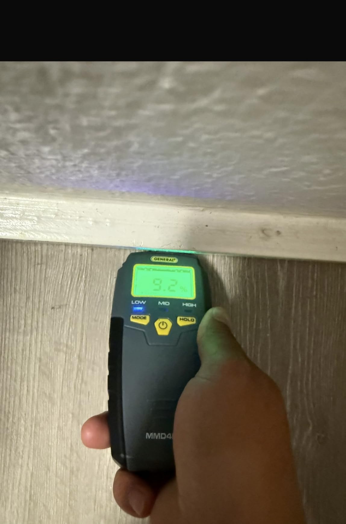 General Tools MMD4E Digital Moisture Meter, Water Leak Detector, Moisture Tester, Pin Type, Backlit LCD Display With Audible and Visual High-Medium-Low Moisture Content Alerts customer photo 1