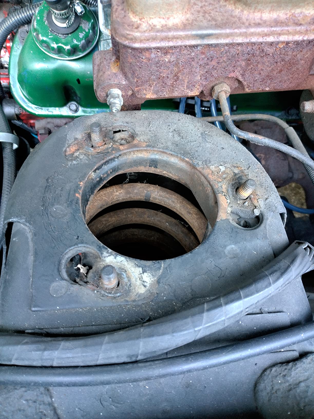 Powerbuilt Strut Coil Spring Compressor Tool Kit, Compress, Remove and Install Vehicle Strut and Coil Springs Set for Vehicles, Storage Case 648628, Black customer photo 1