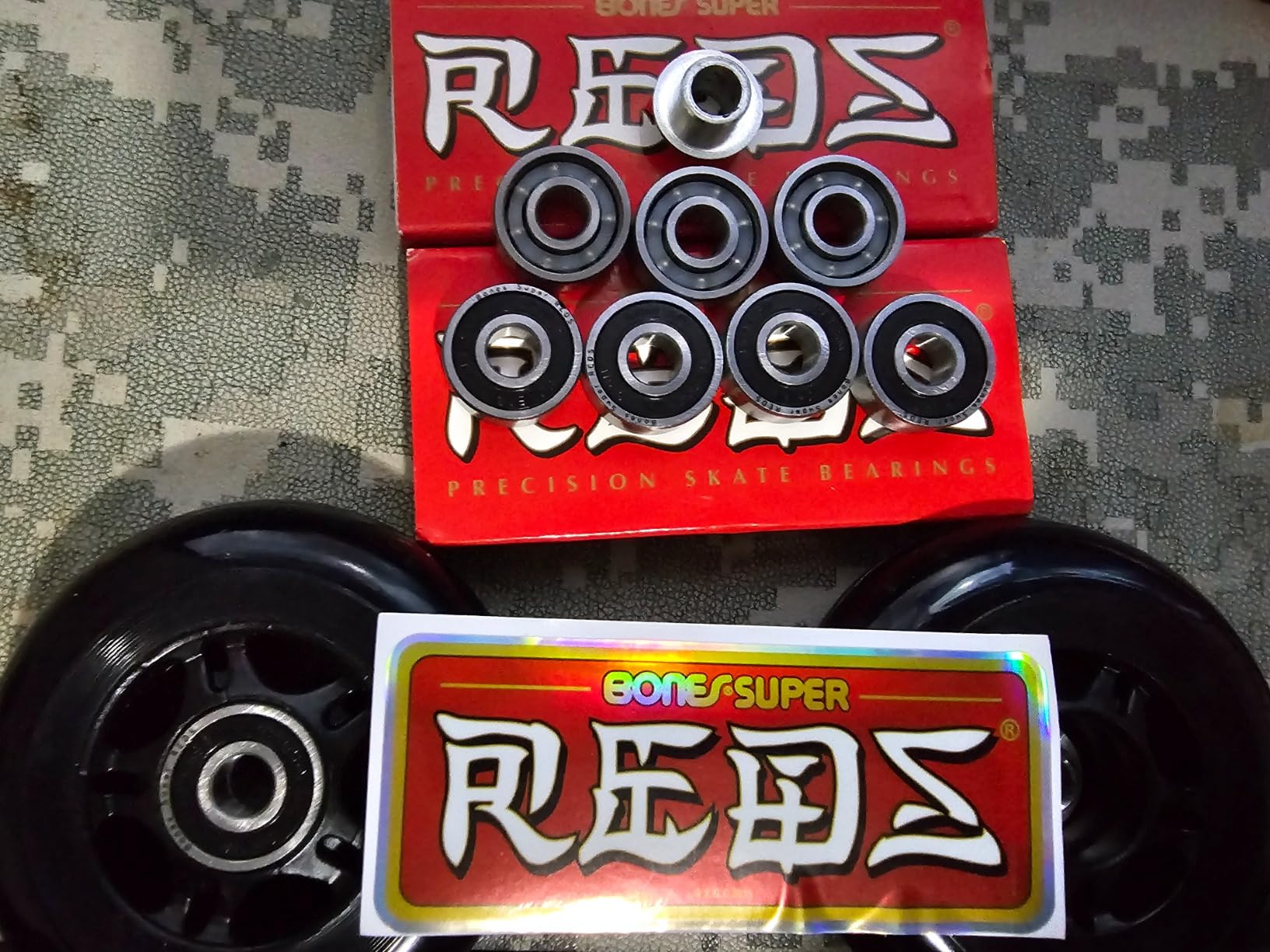 Bones Super Reds Skateboard Bearings 8 Pack customer photo 1