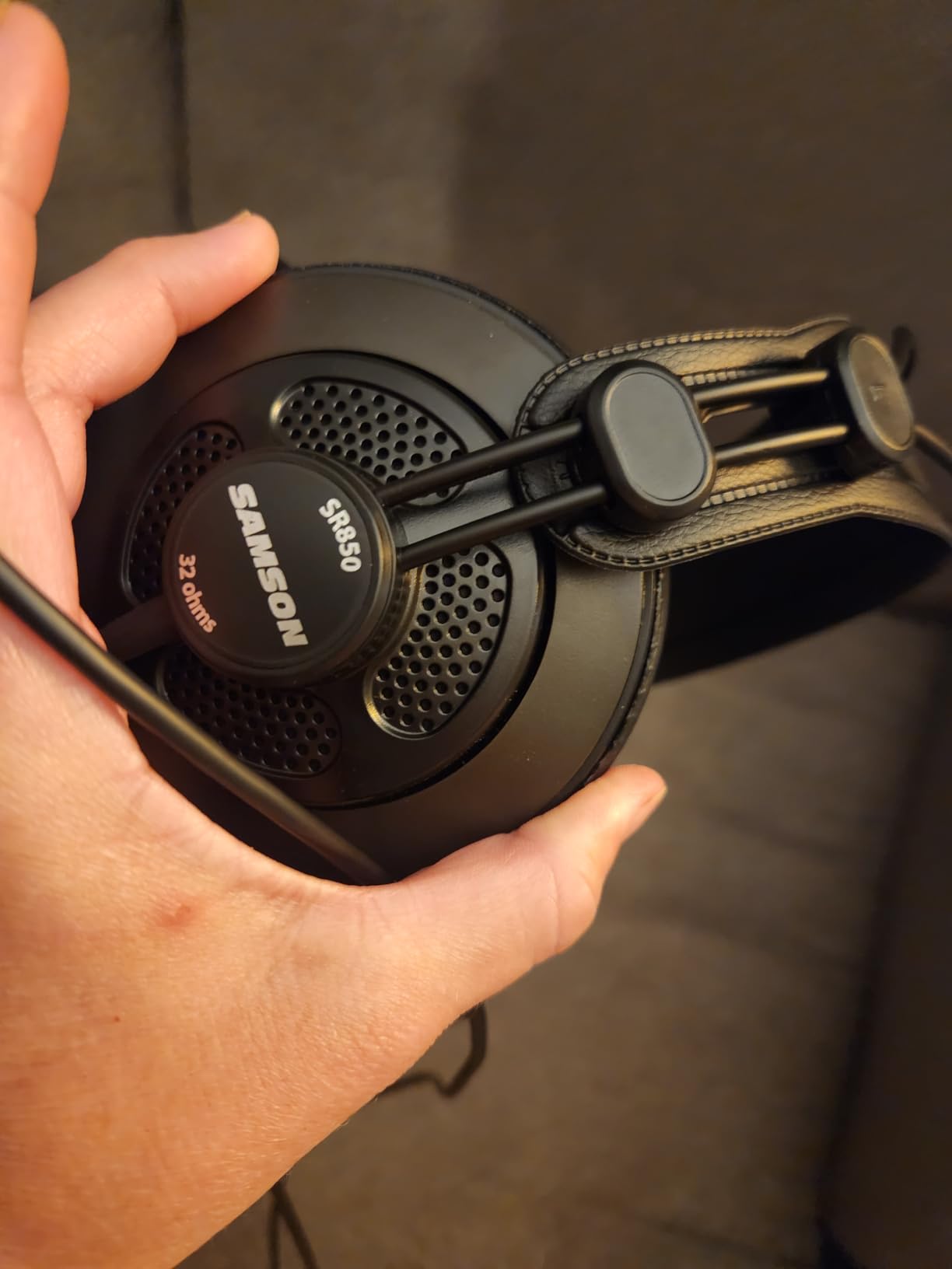 Samson SR850 Professional Studio Reference Headphones customer photo 2