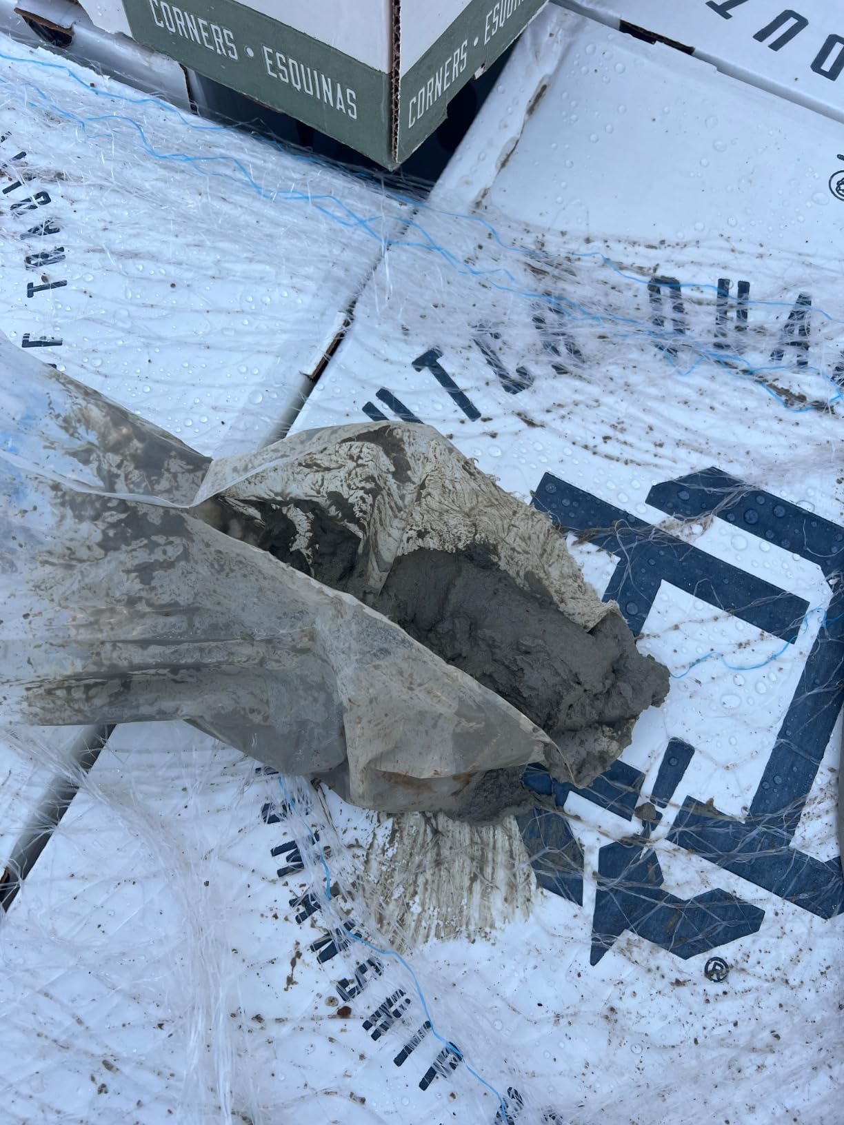 Bon Disposable Plastic Grout Bags Heavy Duty 21 in. x 11 in. Pack of 50 - Cut-to-Size Tips for Easy Mortar Application and Mess-Free Clean Up customer photo 1