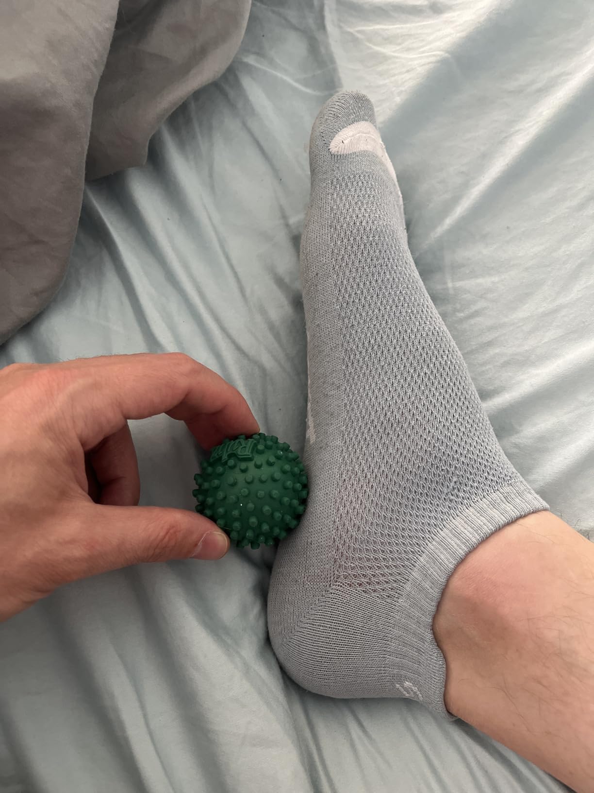 Due North Foot Rubz Hand & Back Massage Ball - Relieve Pain from Plantar Fasciitis, Tight Muscles & Sore Feet - Massage Tool customer photo 2