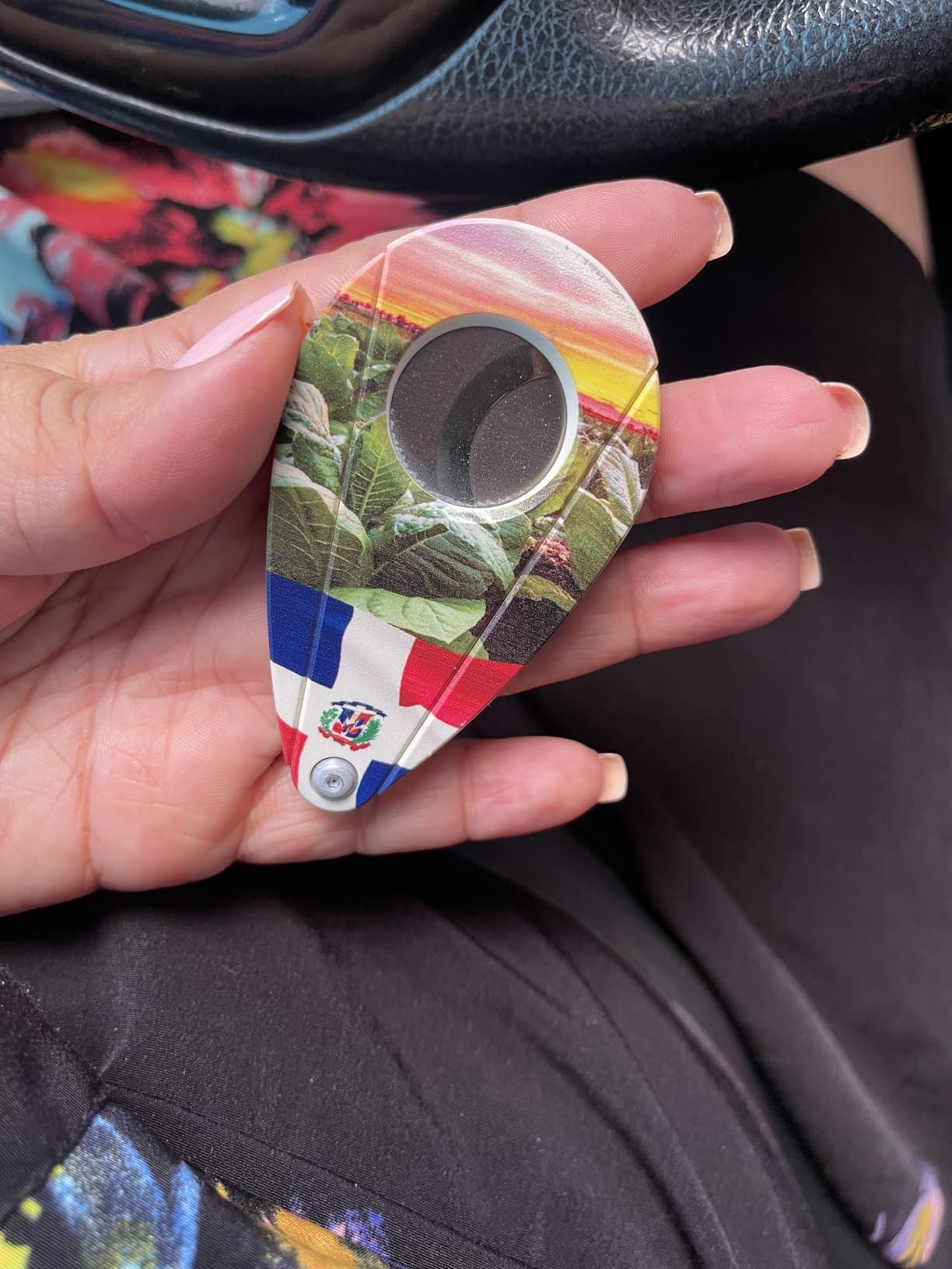 Xikar Xi2 Cigar Cutter - Precision Double Guillotine Cigar Snipper with 440 Stainless Steel Blades, Noir Finish | Rockwell C Rated 54 to 60 Ring Gauge Cigar Clipper - Ergonomic Teardrop Design customer photo 1